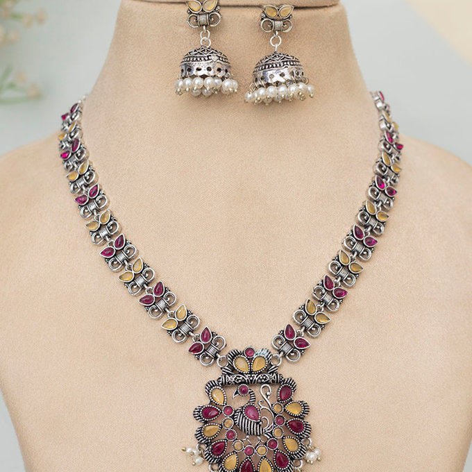 Agrimaa Necklace Set