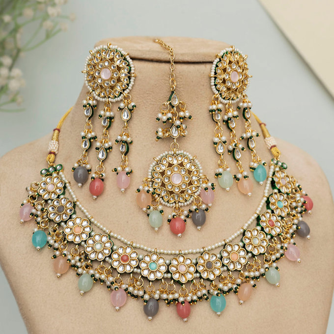 Urishilla Necklace
