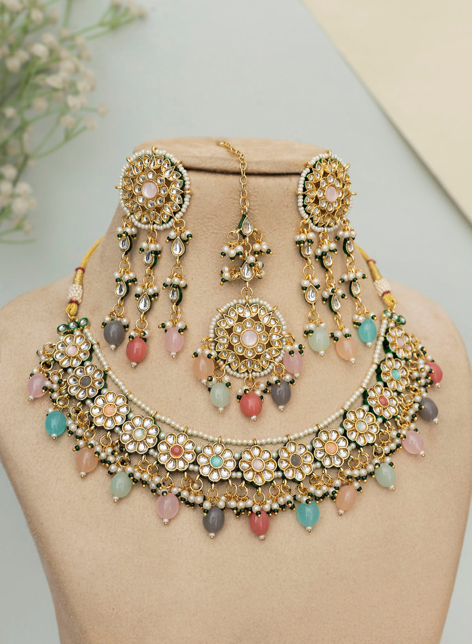 Urishilla Necklace