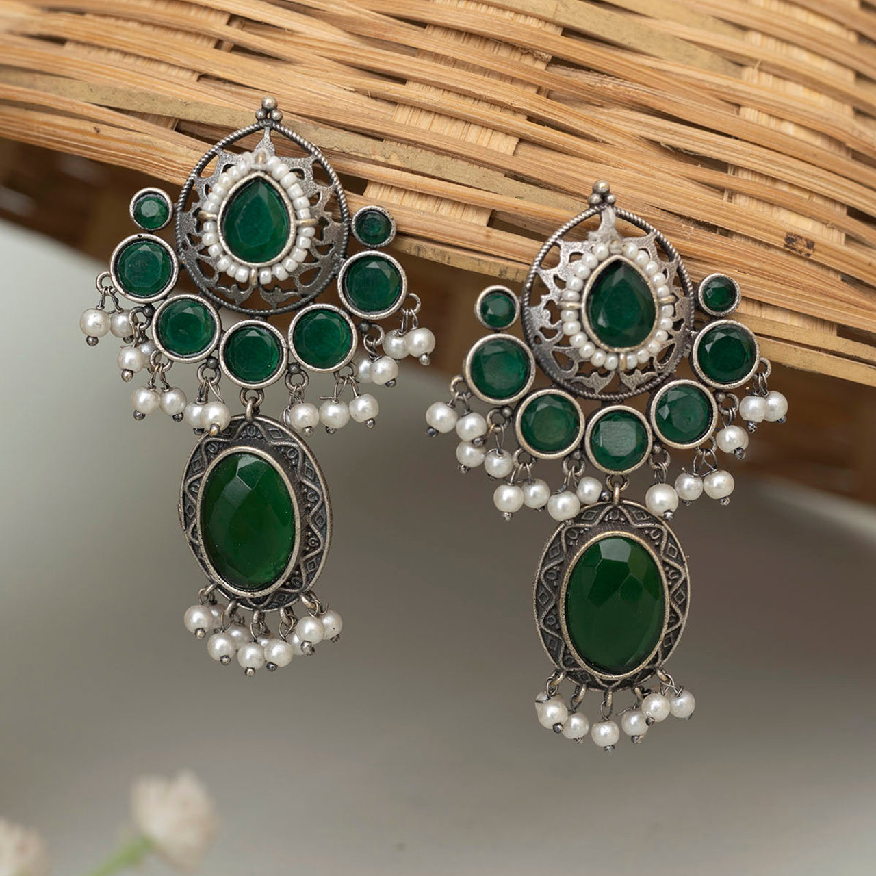Ekanika Stone Earring
