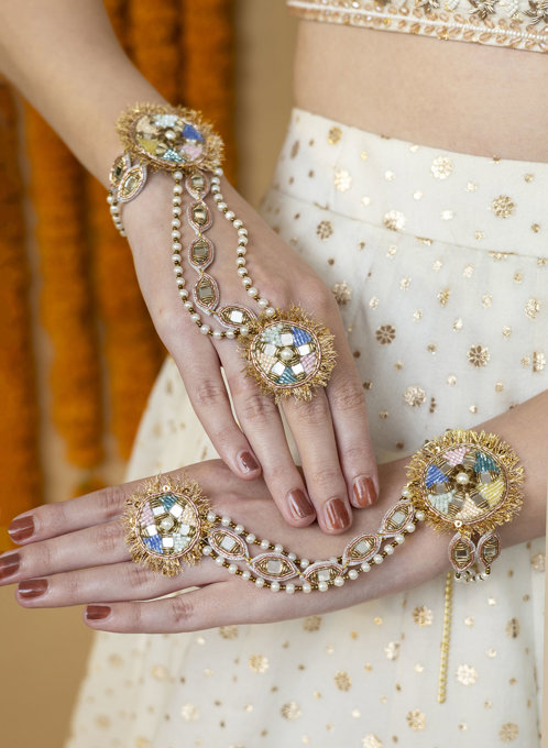 Aadvika Handmade Haathphool