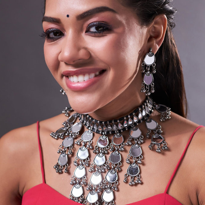 Limsha Mirror Choker